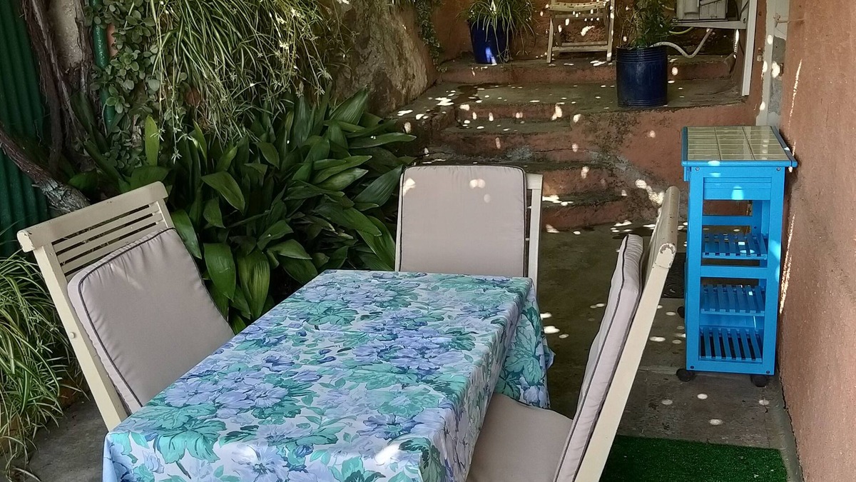 Saint-Roch Apartment | Lumineux 3 Pièces Avec Terrasse Couverte de Vigne