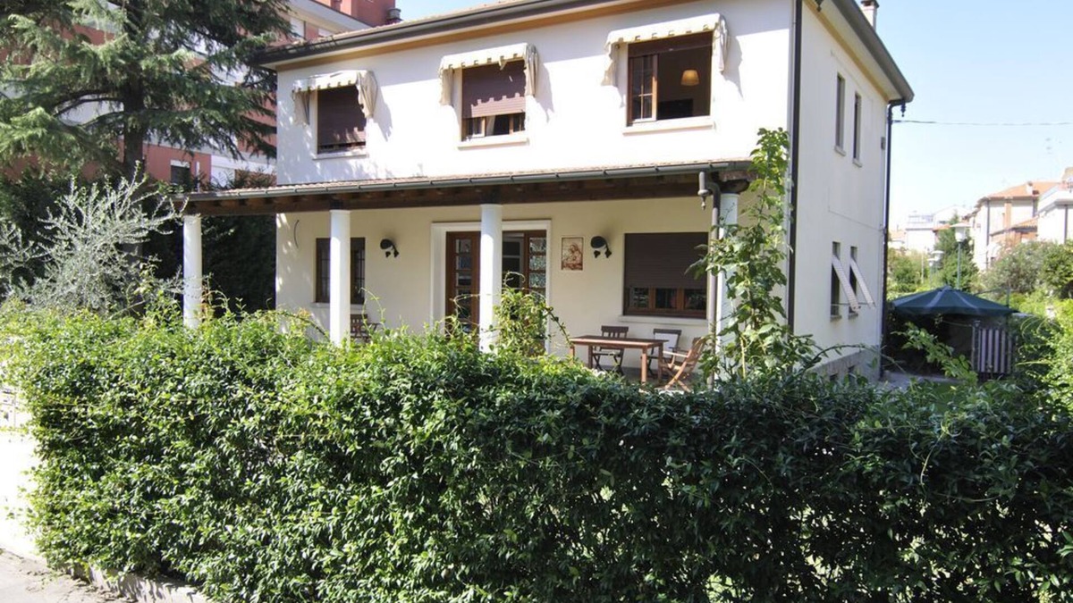 Santa Maria in Stelle Apartment | Luna Apartment - Holiday in Villa with garden in Venice Lido