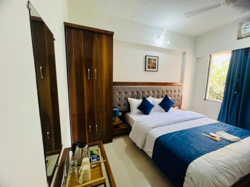 Chandivali House | Luna Spaces- BLUES Nr Mumbai International Airport