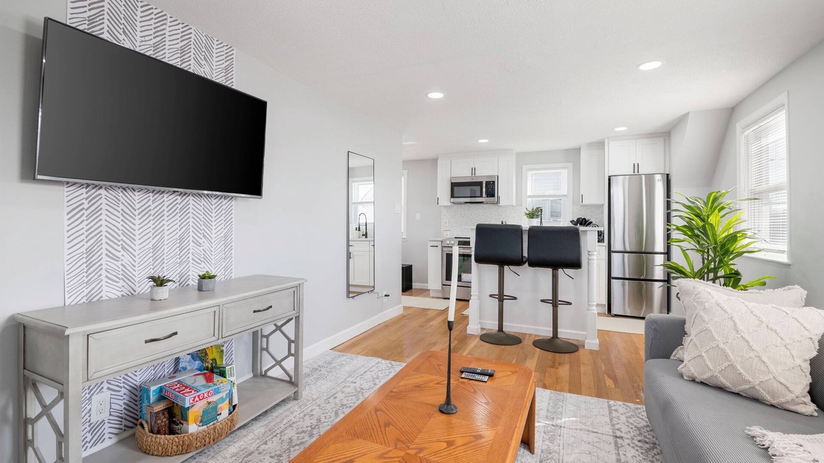 West Hempstead Apartment | LunaVista's Cozy Corner, 1B&1Bth