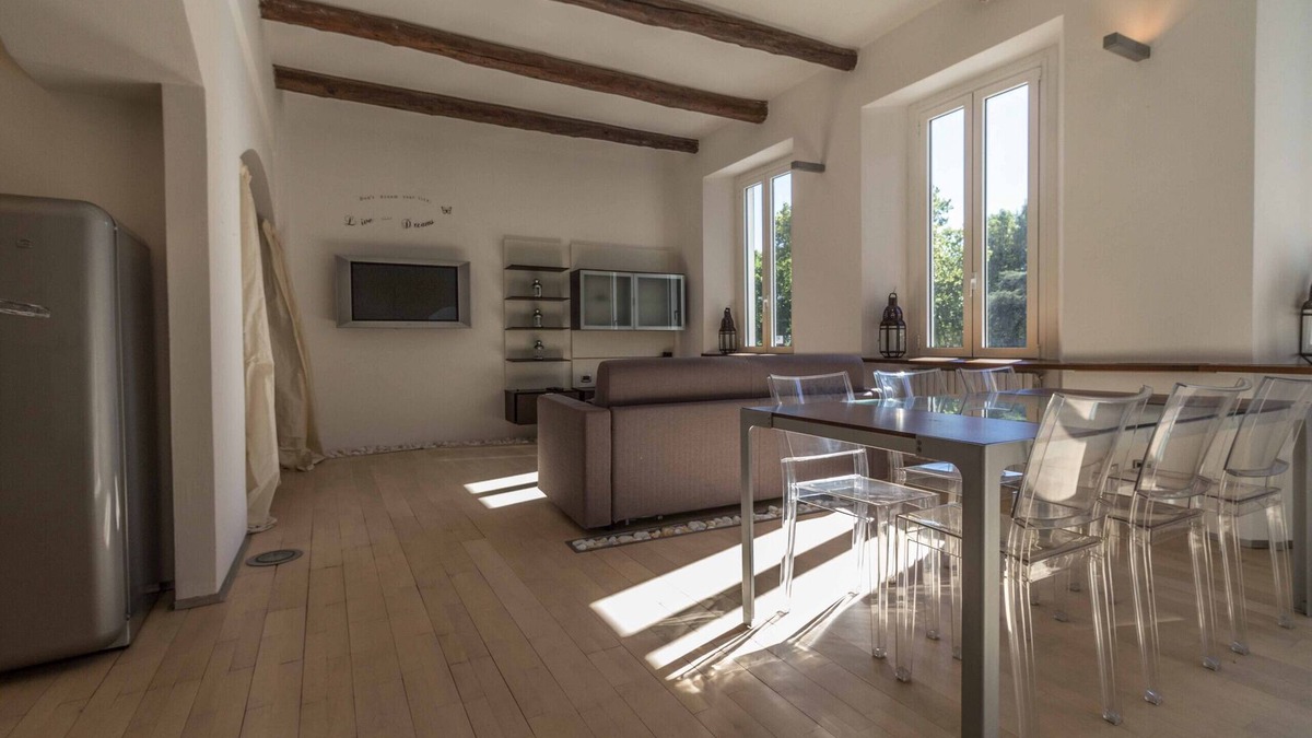 Lecco Apartment | Lungolago Holiday Home - Affitti Brevi Italia