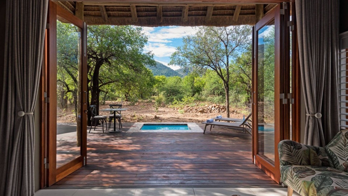 Pilanesberg National Park Cabin | Lush Private Game Lodge