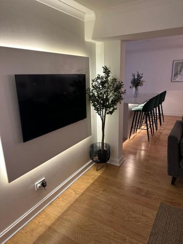 Liberton Apartment | Lux 2 Bedroom Ground Floor Apartment