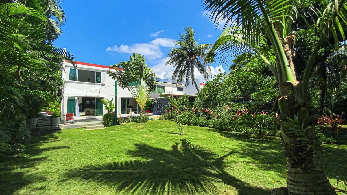 Playacar Zona Hotelera Villa | Lux 4BR Playacar Villa with Private Pool