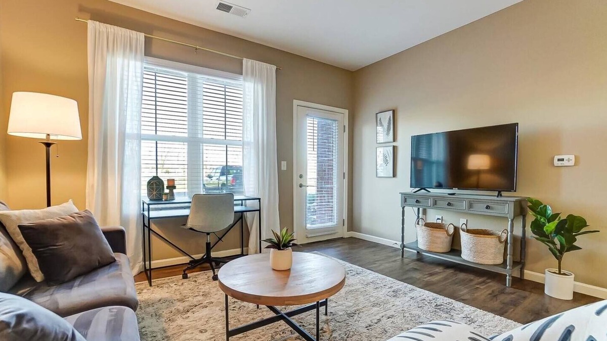 Tuttle West Apartment | Lux Dublin 2BR | 1st Floor | W/D | Pet Friendly!