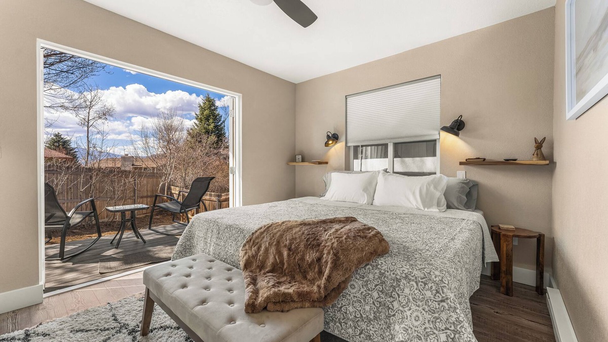 East Colorado Springs House | LUX Guest Suite Near Amazing Hiking Trails