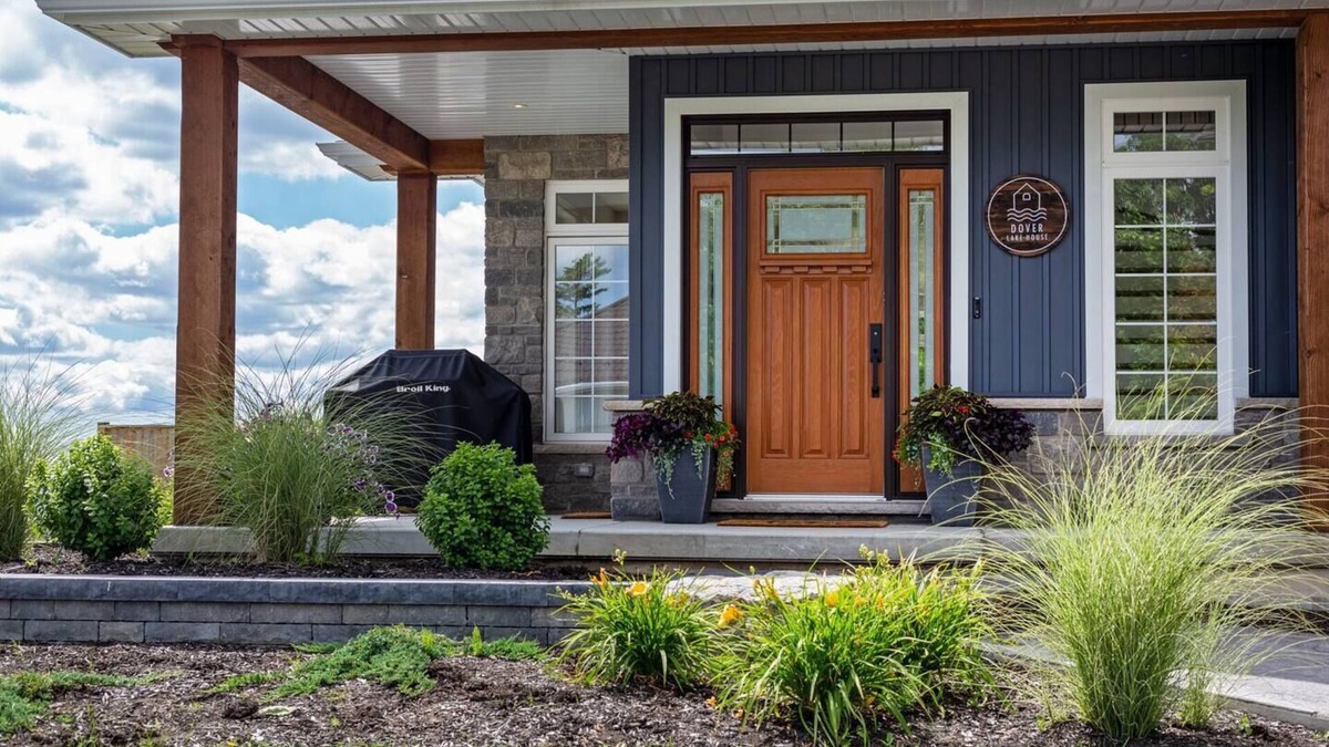 Port Dover Cottage | Lux Lake House on Private Beach + Peloton