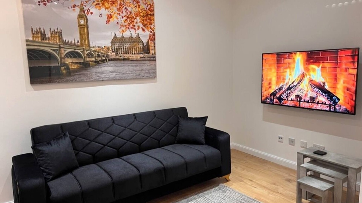 Nuneaton Apartment | Lux Modern Apartment in Nuneaton