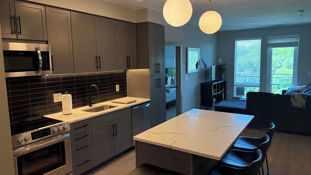 Columbia Apartment | Lux Modern apartment in Columbia with WiFi, balcony, sofa bed, pool and a gym!