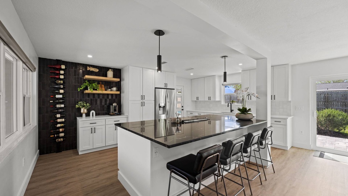Isle of Palms House | Lux Pool Home Close to Mayo & Jacksonville Beach!