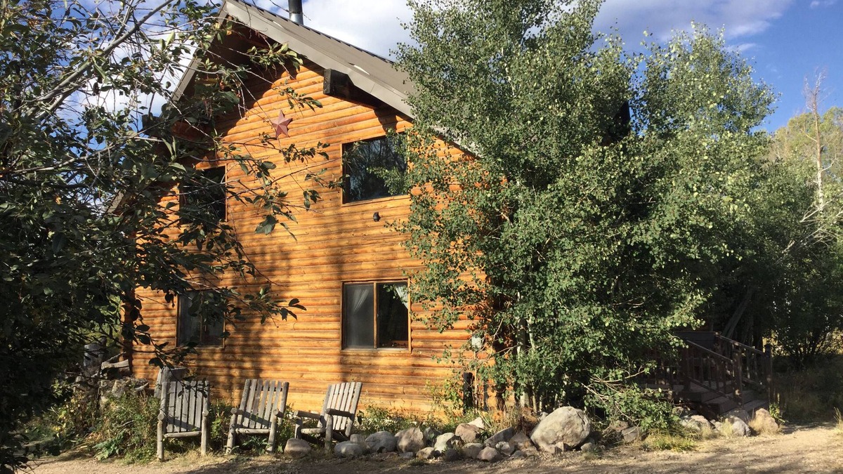Heber City Cabin | LUX RUSTIC Log Cabin - Hot tub & Stars SkiUtahCabin at Timber Lakes Legal!