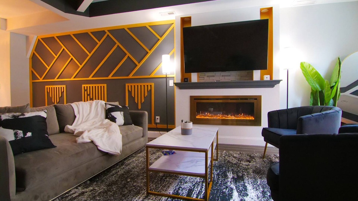 Highlandtown House | Lux Stay near Patterson Park, John Hopkins, & Stadiums! Family & Pet-Friendly.