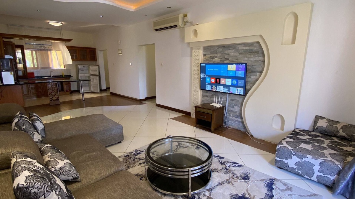 Shanzu Apartment | Lux.Suites Eden Beachfront Apartments Shanzu-304