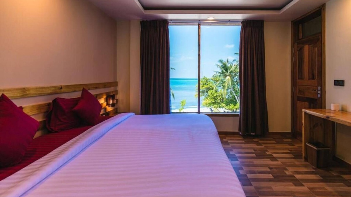 Dhangethi Bed & Breakfast | Lux two bedrooms Beachfront villa in Dhangethi(bnb)