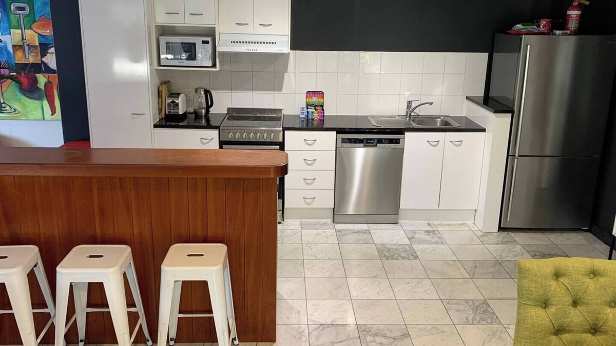 Hamilton Apartment | Lux Urban Retreat, 3Bed, 3Bath