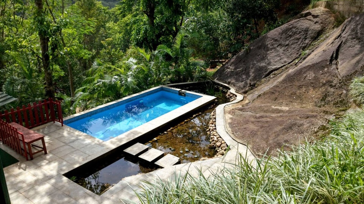 Kunchithanny Resort | Lux Valley Munnar