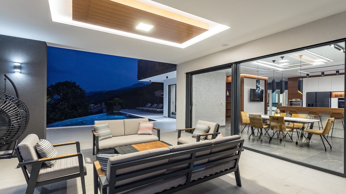 Pobri Villa | Lux villa w/pool and jacuzzi above Opatija