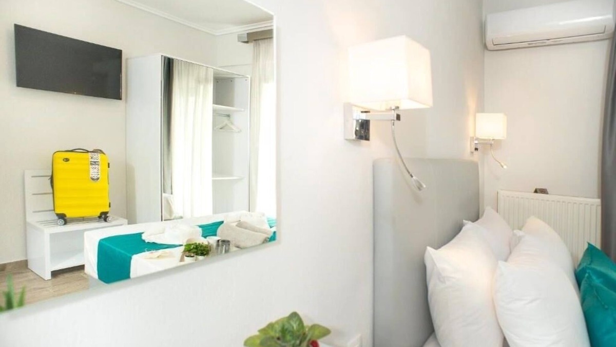 Perea Apartment | Lux VIP Apartments : Standard Studio with Back Viewnn