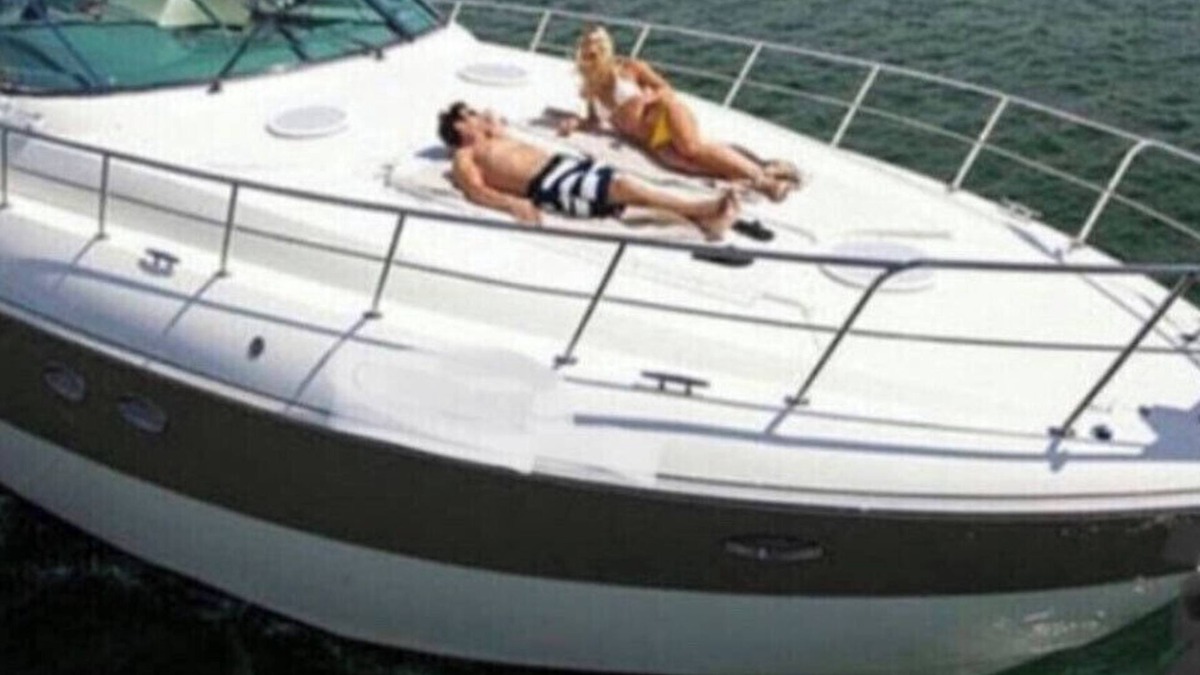 Long Beach Boat Rental | Lux.Yacht/house boat Oak island waterview NC Beach from $345 p/N