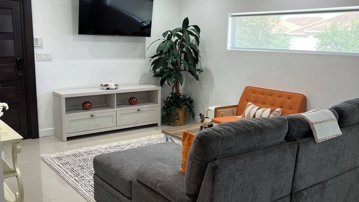 McAllen Condo | Luxe 3BR/2BA Condo. Near Airport & Mall