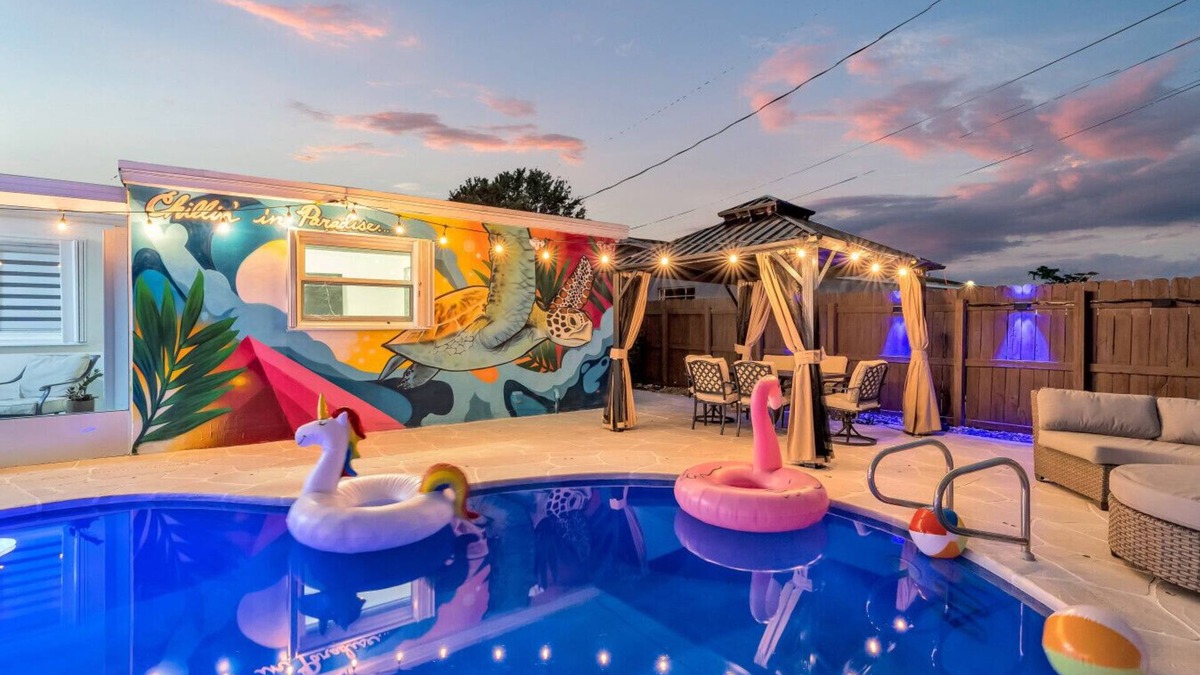 West Hollywood House | Luxe 4 BR Heated Pool | Hardrock | Stadium | Beach