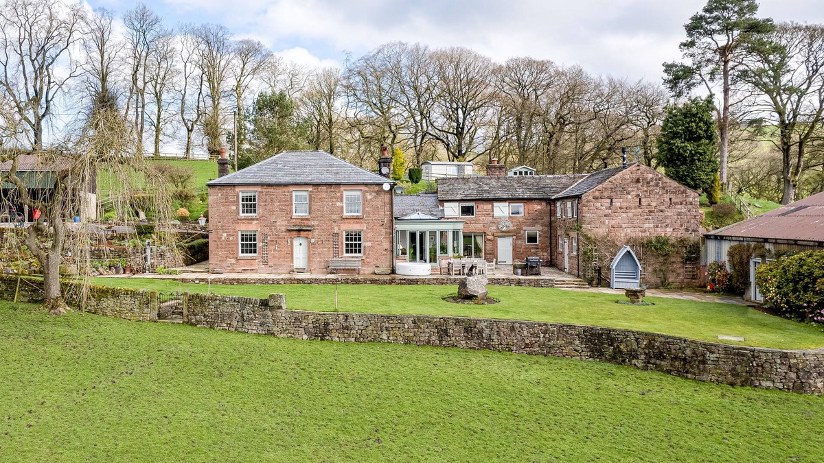 Macclesfield Other | Luxe 5BR Farm I Hot Tub+games Room I National Park
