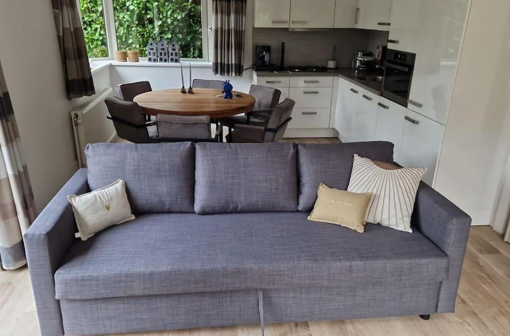 Hoevelaken Ski Chalet | Luxe chalet met airco bij bos en zwemwater
