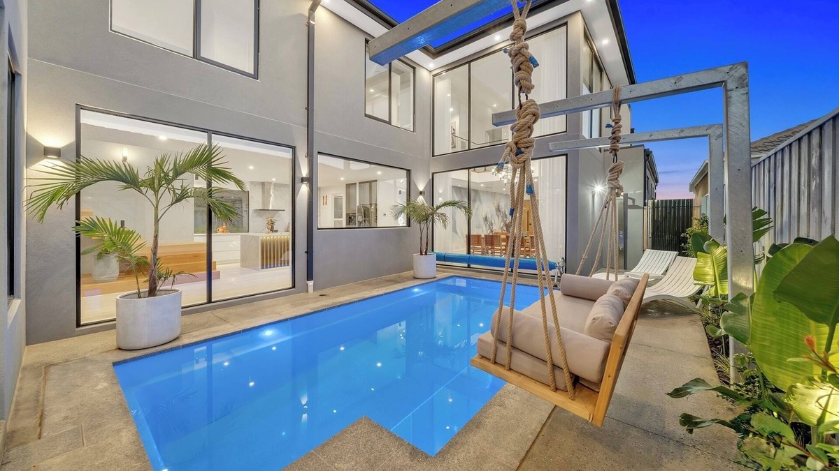 Clyde North House | Luxe designer house with Pool, Cinema & Gym