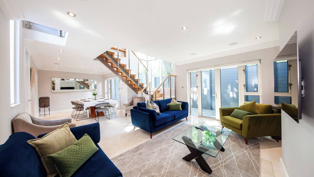 Ballsbridge House | Luxe Dublin 4 Retreat with 3 Bedrooms