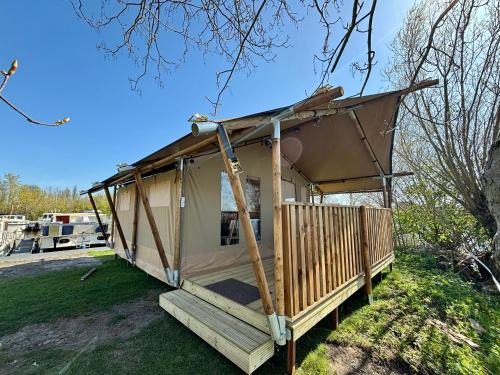 Wommels Other | Luxe glamping tenten aan het water