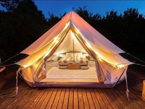 Echteld Other | Luxe Glamping Tipitentjes een 4 en 2 persoons tent