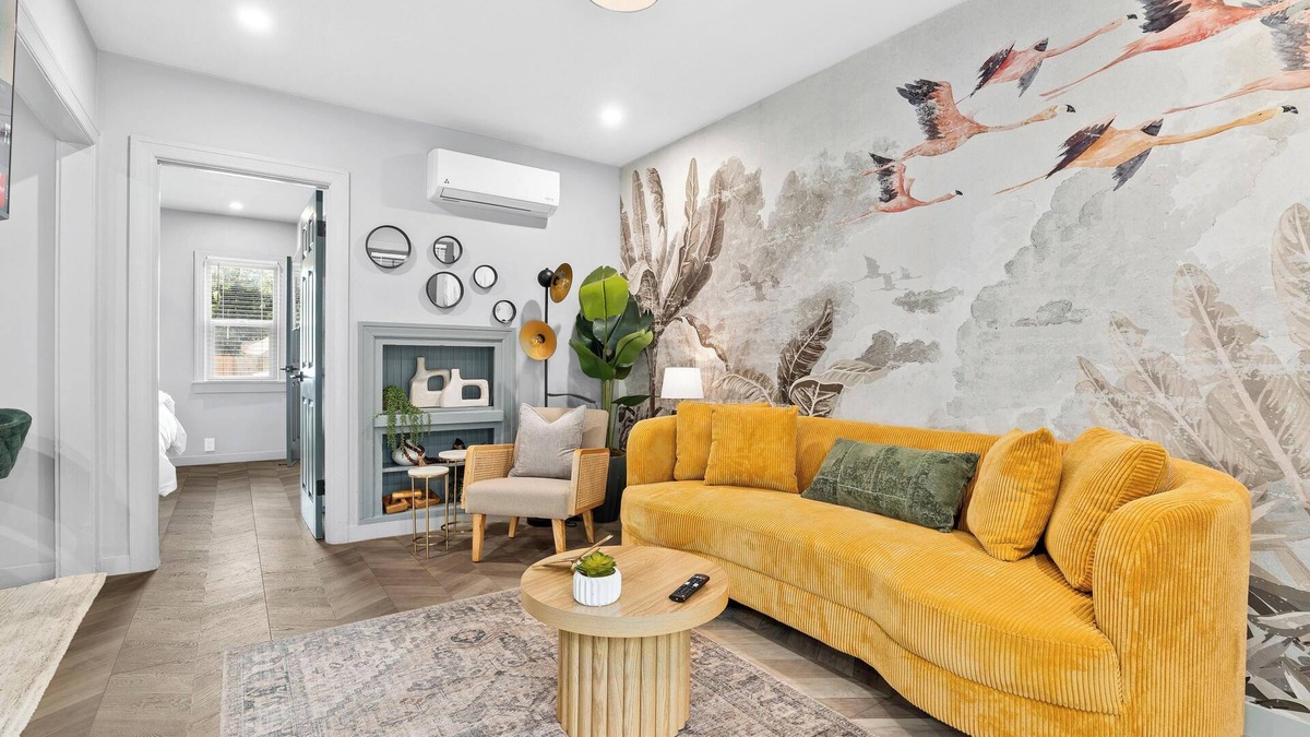 Monrovia House | Luxe Haven Retreat