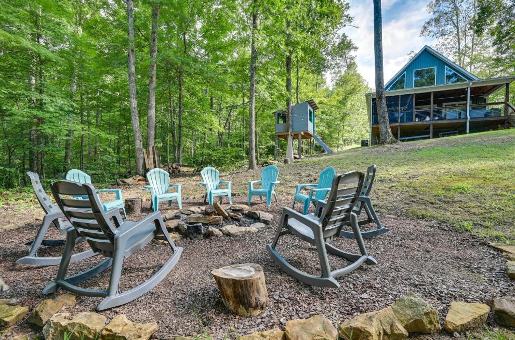 Cub Run House | Luxe Kentucky Cabin Rental about 36 Mi to Mammoth Cave