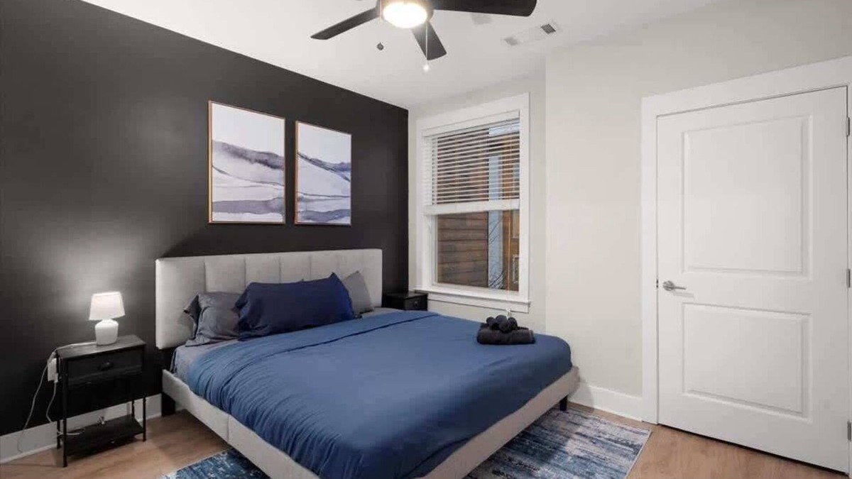 Charlotte Apartment | Luxe King 2BR in Waverly Charlotte!