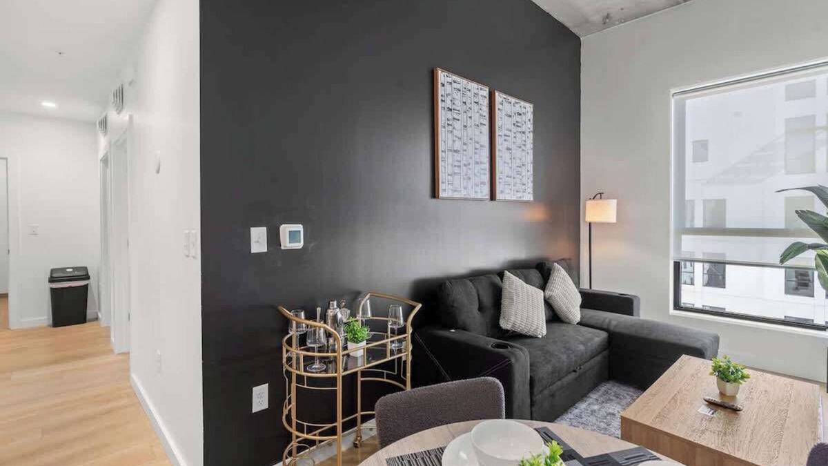 Charlotte Apartment | Luxe King 2BR Suite in South Charlotte!