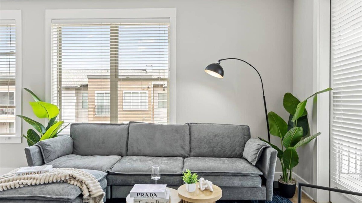 Charlotte Apartment | Luxe King 3BR Suite in Waverly Charlotte!