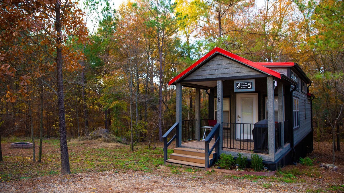 Mount Vernon Cabin | Luxe Lake house - 1 Bed/2 Bed Loft