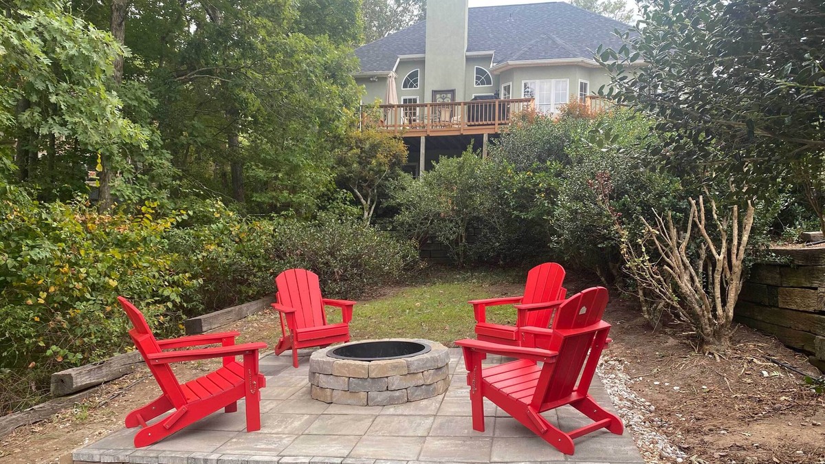 Appling House | Luxe Lake House w/Pool & Dock on Deep Water Cove!