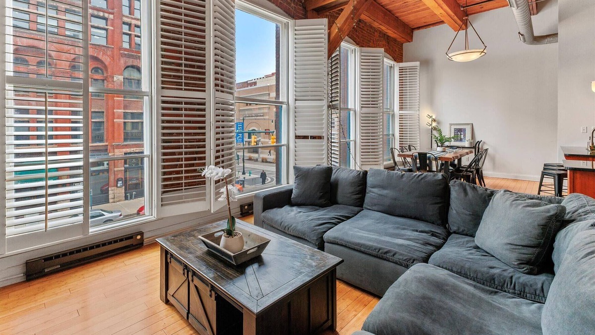Wholesale District Apartment | Luxe Loft Downtown Su