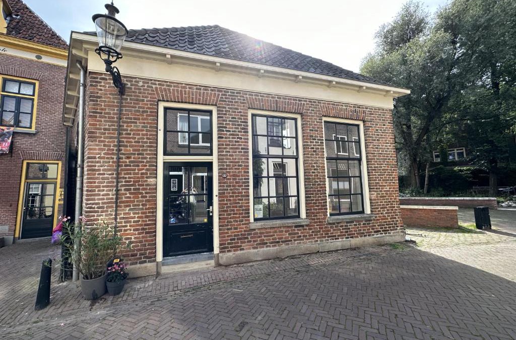 Deventer Apartment | Luxe Loft in Historisch Pand in Walstraat Deventer