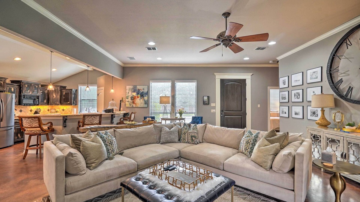 Midland House | Luxe Midland Retreat w/Patio, Grill & Yard!