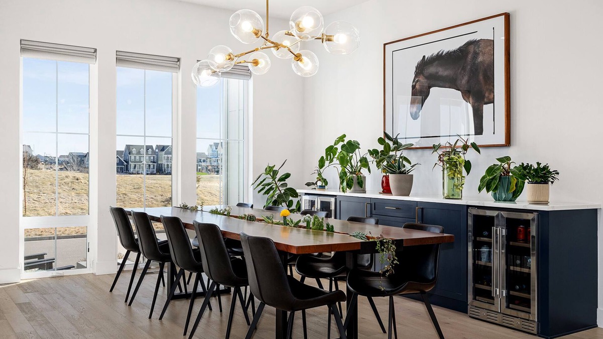 Northfield House | Luxe modern 6,500 sq ft house - situated on park