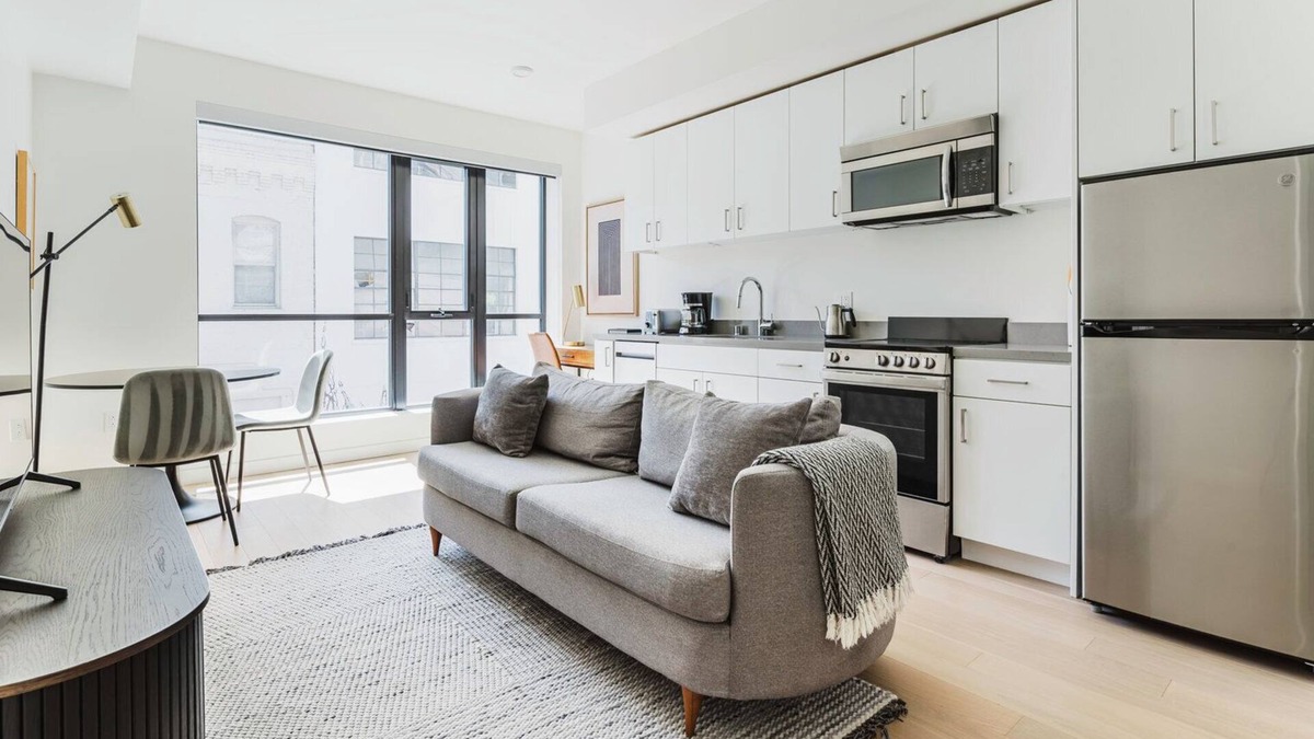 Cathedral Hill Apartment | Luxe Nob Hill 1BR w/Pet Area & Rooftop, nr Hospital, by Blueground