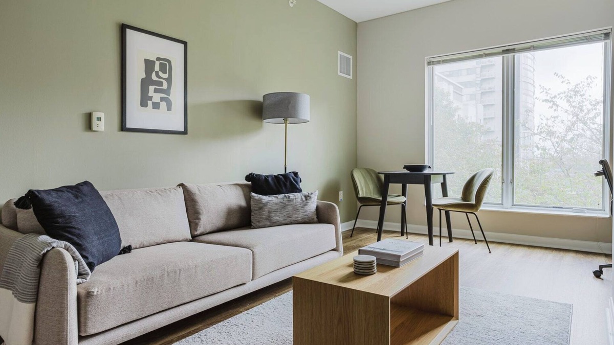 North Bethesda Apartment | Luxe North Bethesda 1BR w/W/D, Pool & Gym, nr Metro, by Blueground