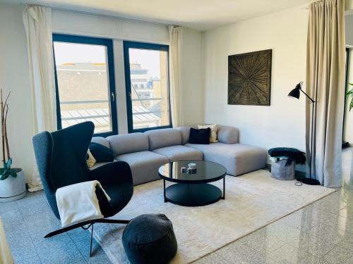 Gare Apartment | Luxe Penthouse 2BR