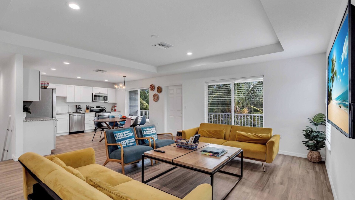 Whitney Beach House | Luxe Stay Near Gulf, Spacious w/Pool & Garage, Sleep 09