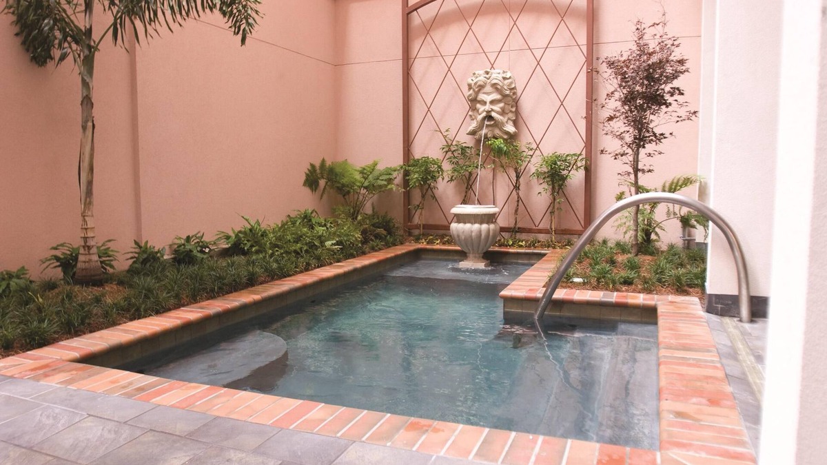 Central Business District Apartment | Luxe Warehouse District 2BR w/Resort Outdoor Saltwater Spa & Indoor Hot Tub