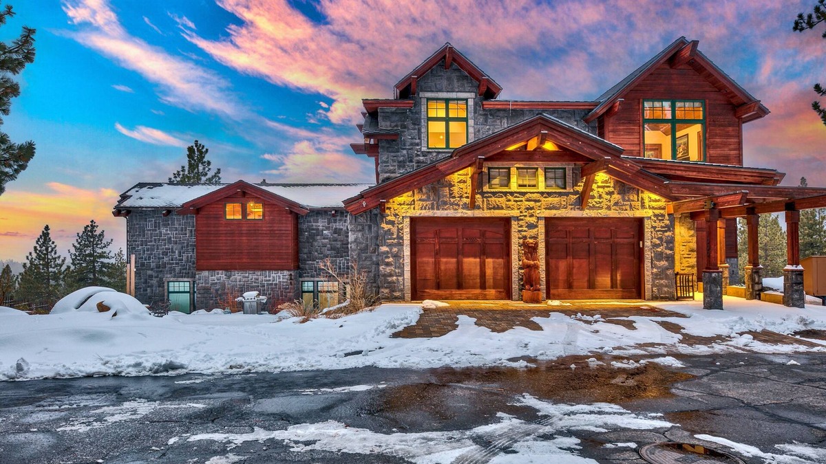 Zephyr Cove House | Luxe10 Bear Claw Estate Lakeview W Pool