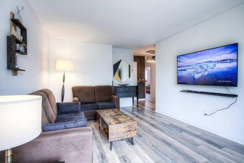 Mercier-Hochelaga-Maisonneuve Apartment | Luxery 3BR Apartment, Free Parking