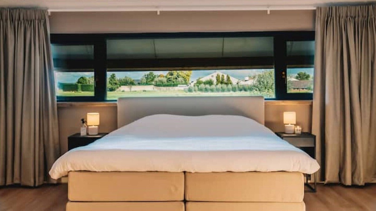 Maasland Apartment | Luxery wellness with jacuzzi and sauna